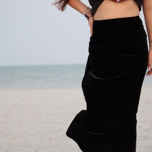 KATHIE LEE BLACK VINTAGE SKIRT